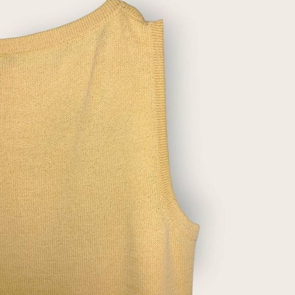 St. John Womens Top Sz Small Buttercup Yellow Tank Scoop Knit Royalty Classicore - Picture 6 of 10